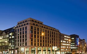 Intercityhotel Hamburg Hauptbahnhof 4*